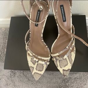 Bcbgmaxazria sandal